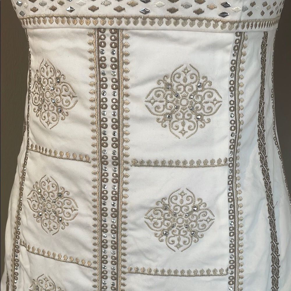 White House Black Market Strapless White Embroidered Dress White 8 Cocktail - Picture 3 of 7
